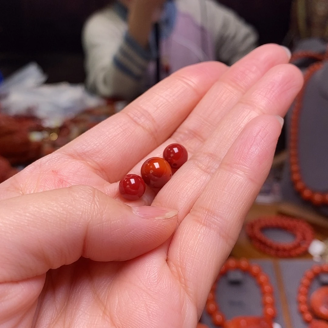 南红玛瑙配饰未镶嵌陶*