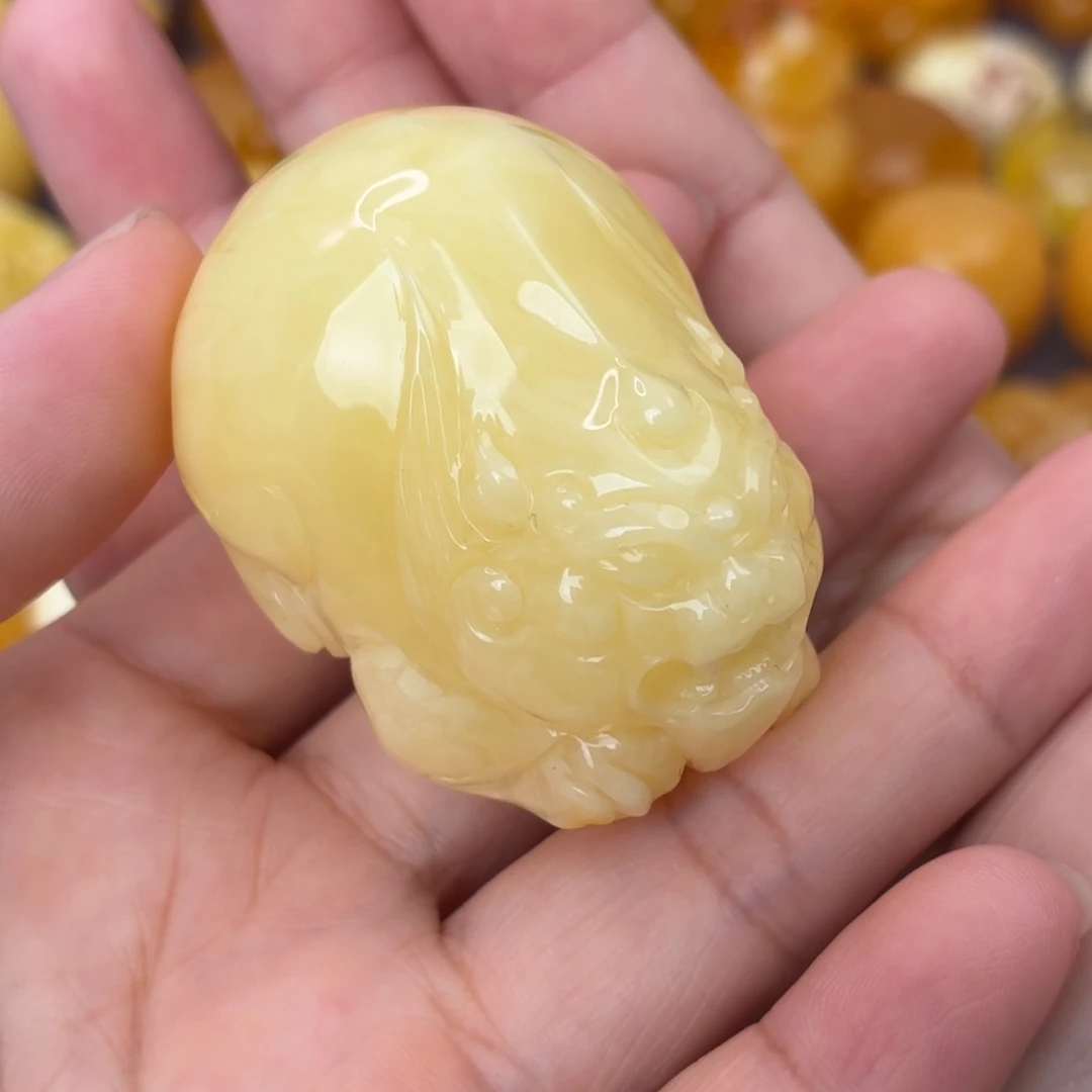 裸石蜜蜡未镶嵌貔貅