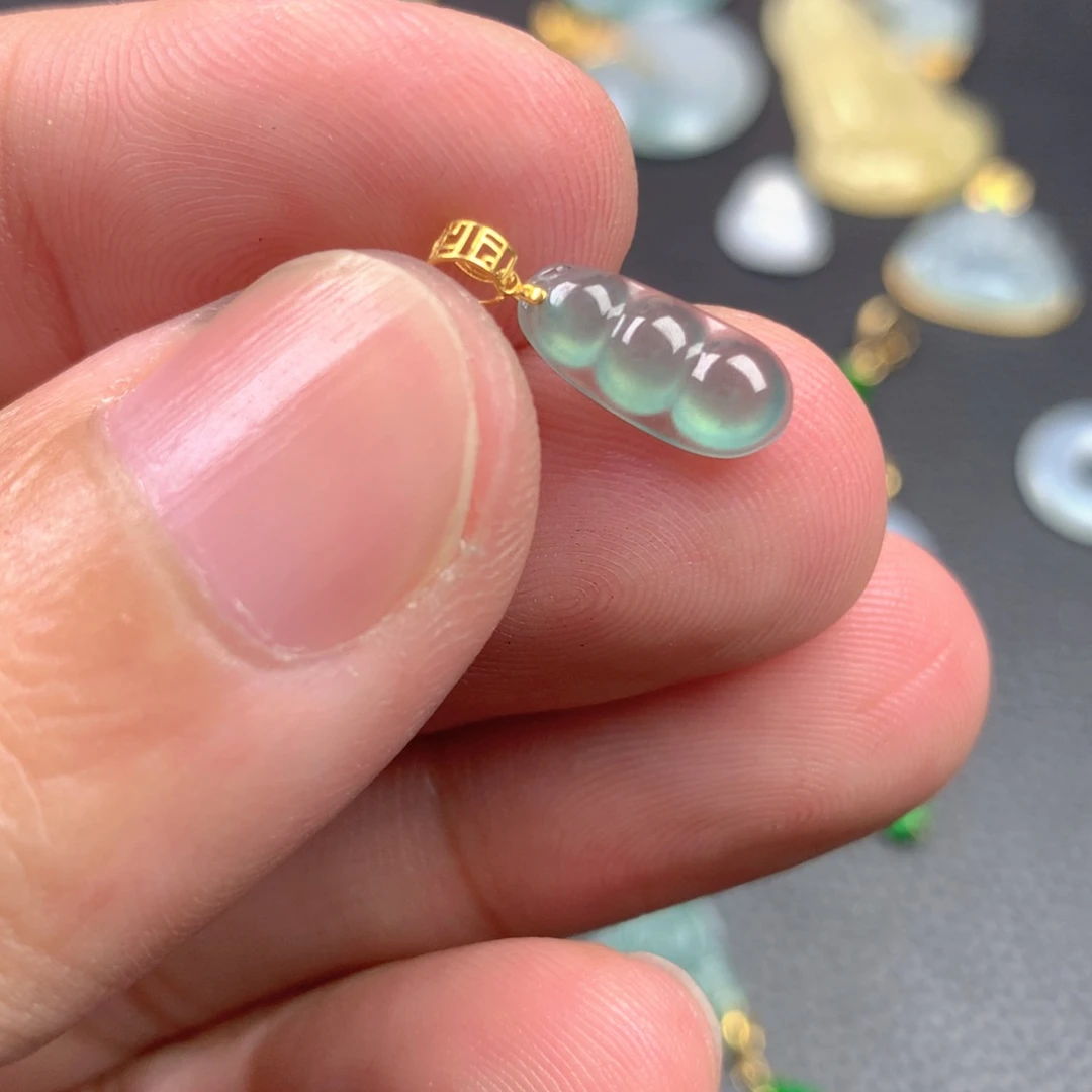 【闪购商品】颈饰18K金镶嵌翡翠翡翠