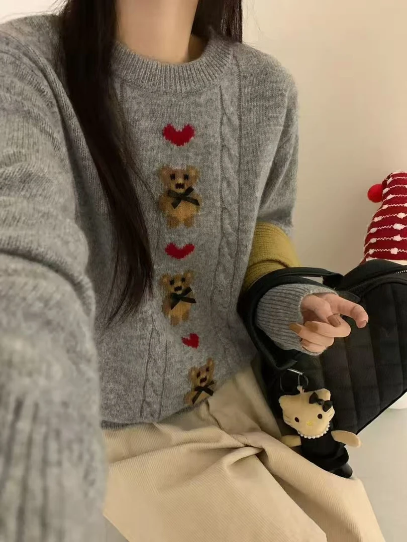 羊毛2025秋冬新款韩系圆领长袖卡通小熊羊毛衫打底毛衣女