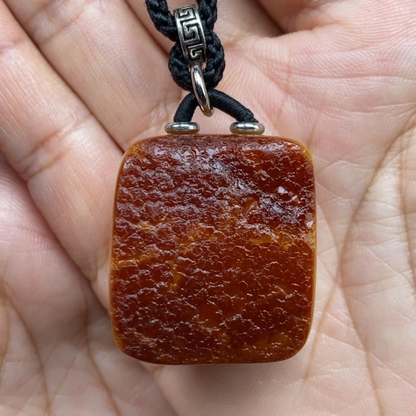 【闪购商品】琥珀颈饰未镶嵌