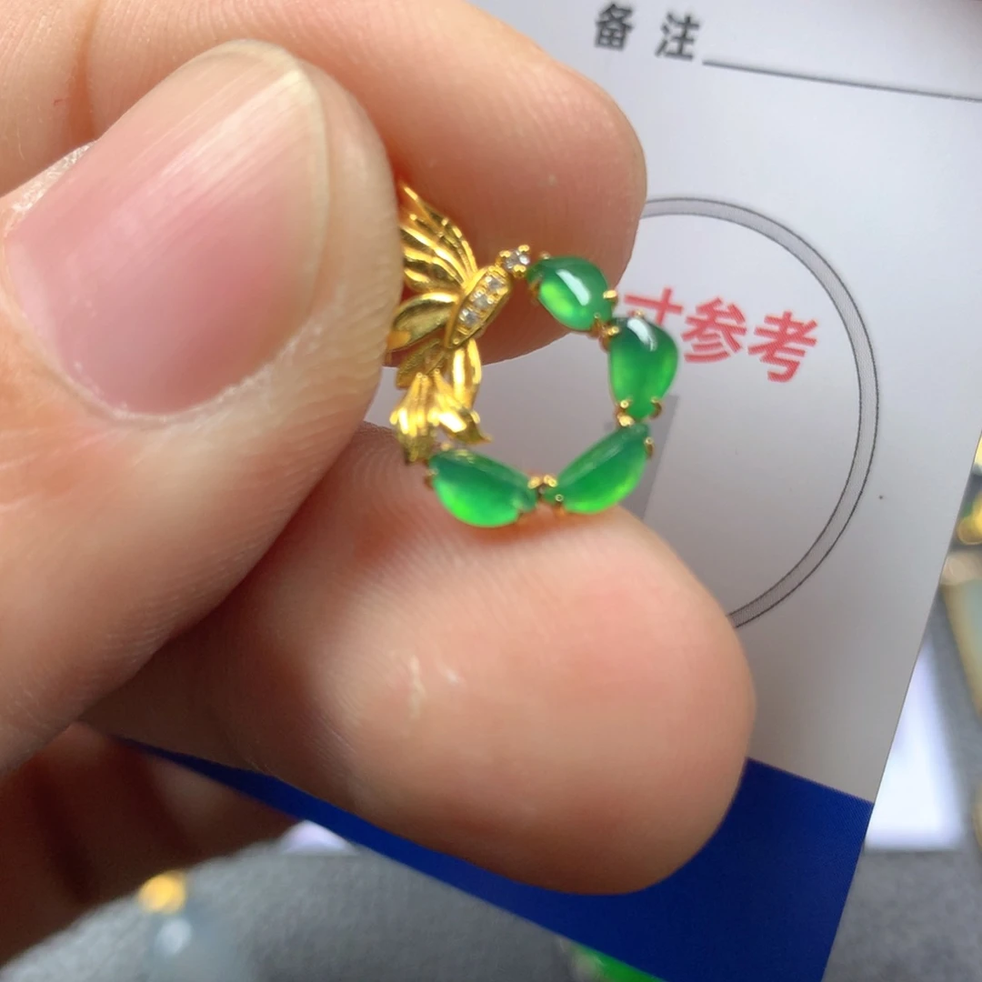 【闪购商品】翡翠颈饰18K金镶嵌嘀***?