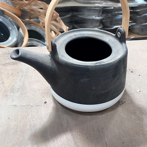 微瑕，不明火，冷水壶黑白默认发盖子