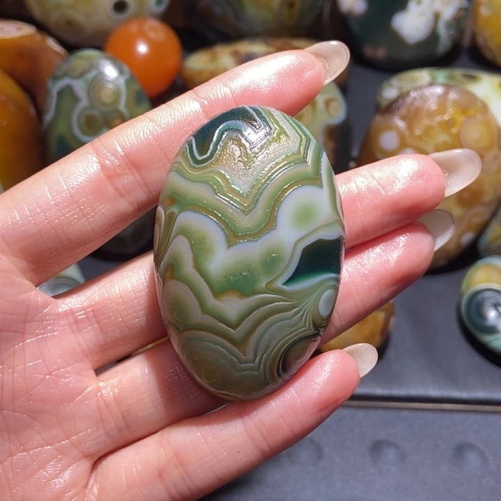 【闪购商品】未镶嵌玛瑙/玉髓珠宝奇石y