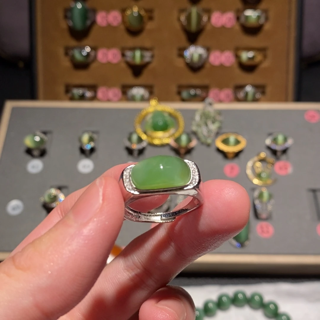 和田玉未镶嵌戒指