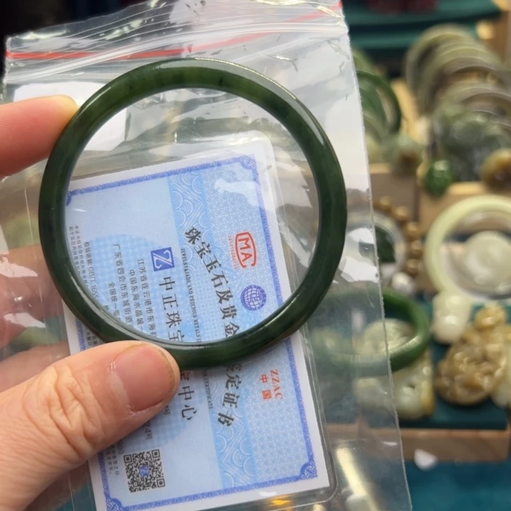 和田玉手镯未镶嵌57.4圈围D0713