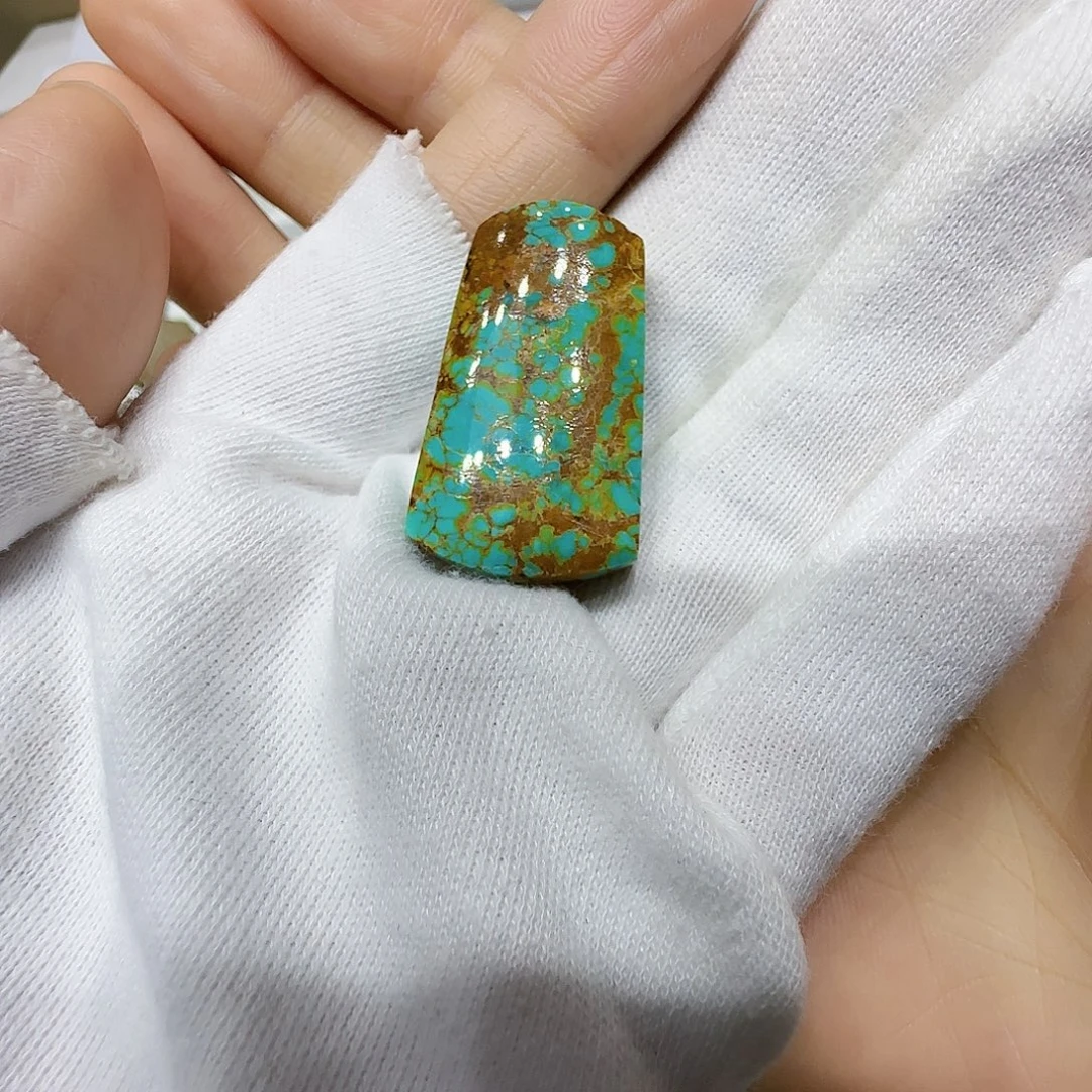 未镶嵌绿松石原矿绿松石
