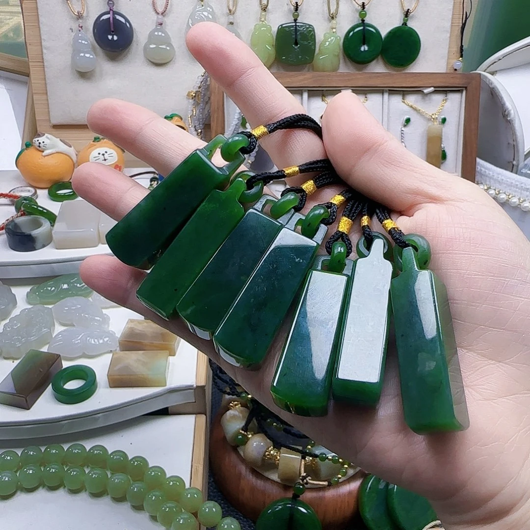 和田玉未镶嵌吊坠(不含链)多样性发1