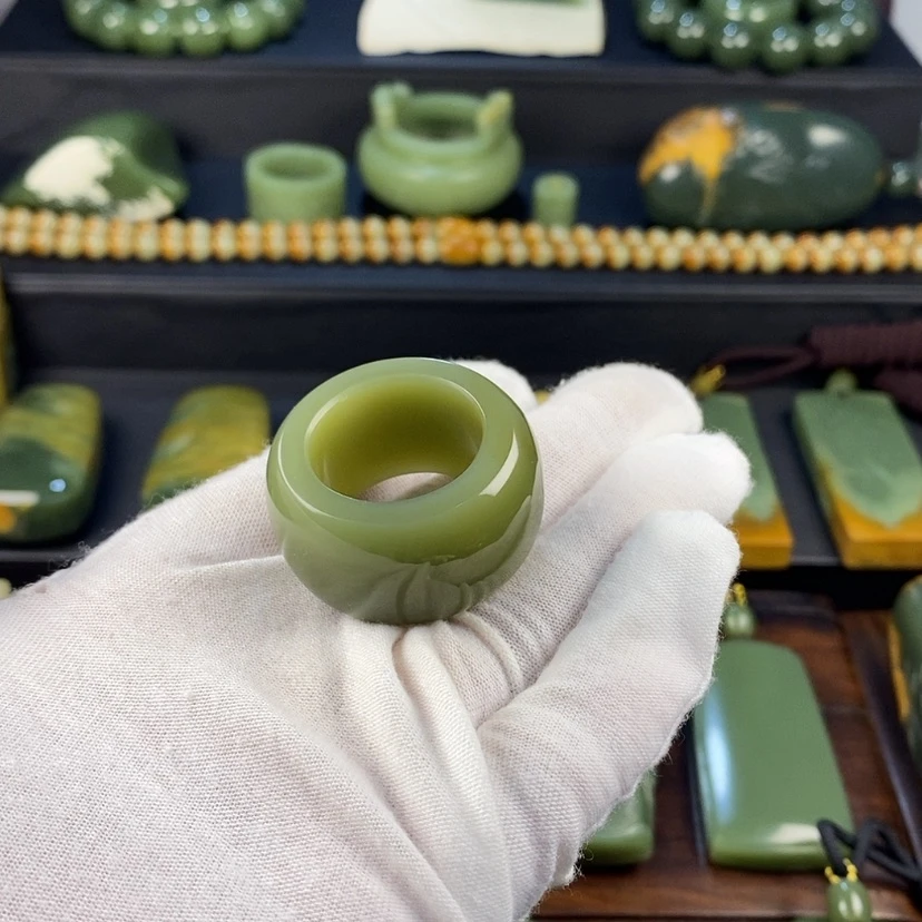 【闪购商品】岫岩老玉（透闪石质玉）颈饰未镶嵌