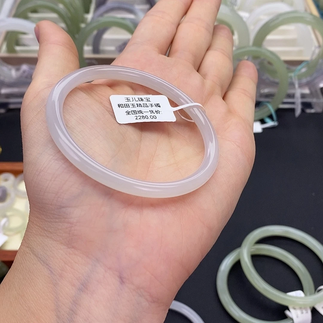 和田玉未镶嵌珠宝奇石5556