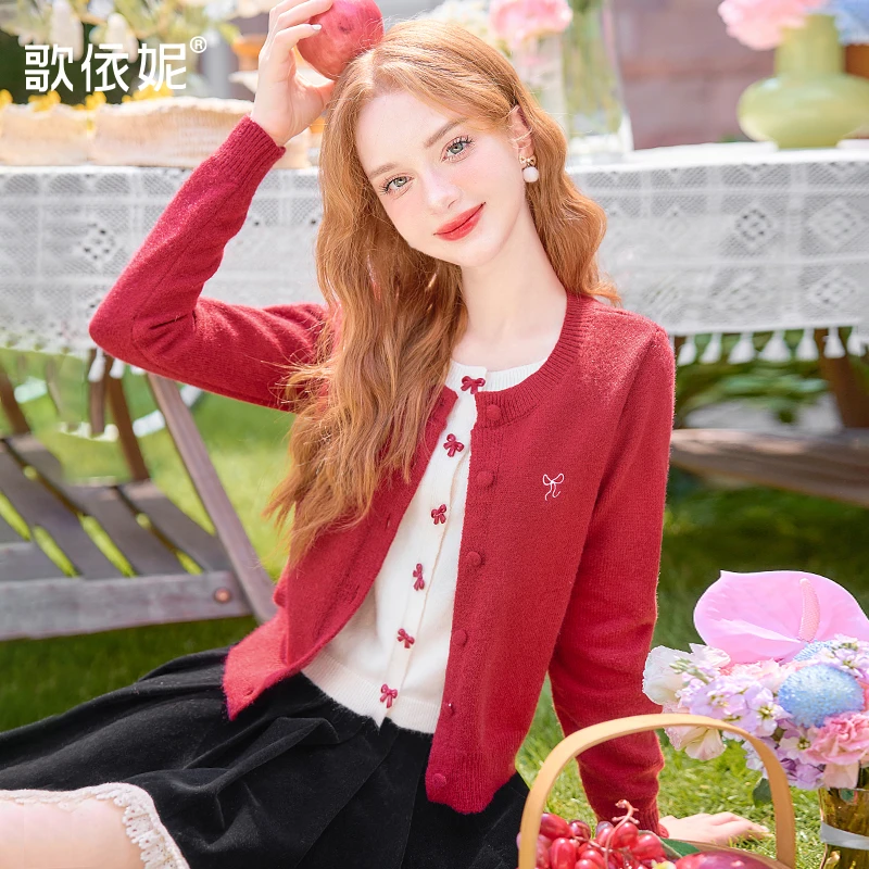 圣诞节红色毛衣开衫女2025秋冬季新款小个子高级感毛织短外套上衣