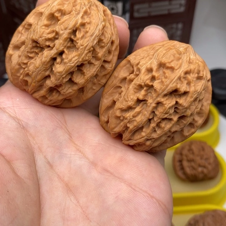 文玩核桃吊坠40将军