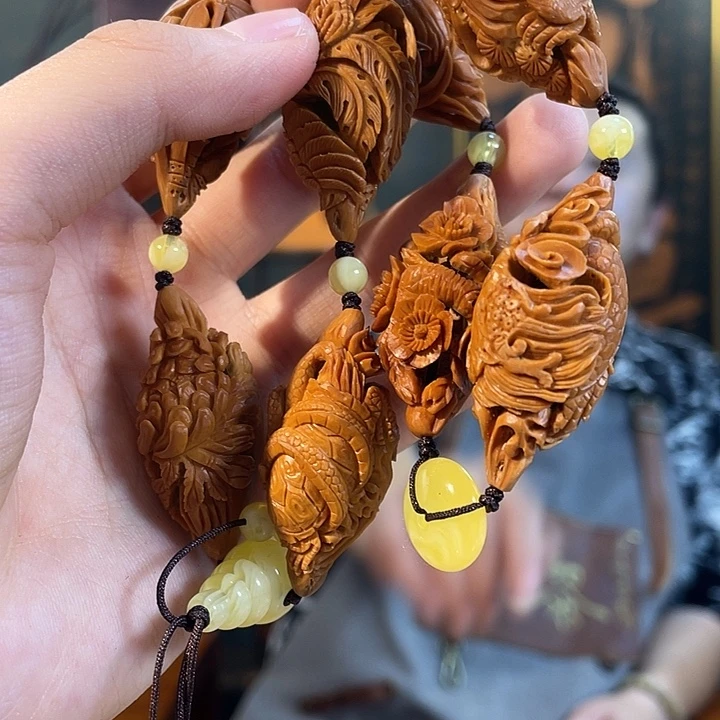 手串/手链橄榄核梅兰竹菊四大瑞兽