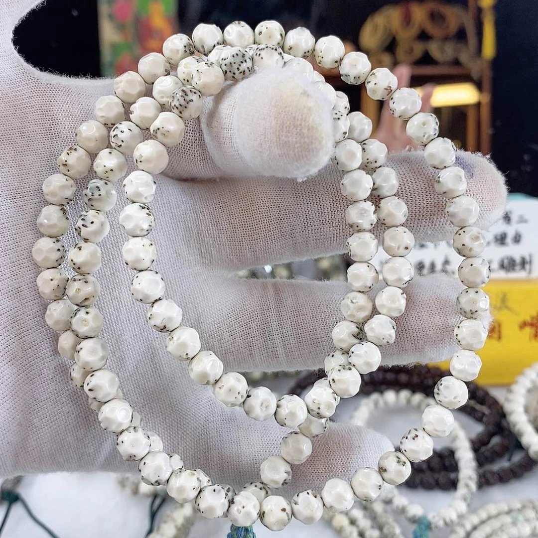 星月菩提手串?****星月菩提雕刻手串