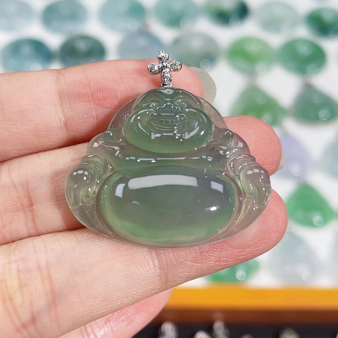 颈饰18K金镶嵌翡翠吊坠