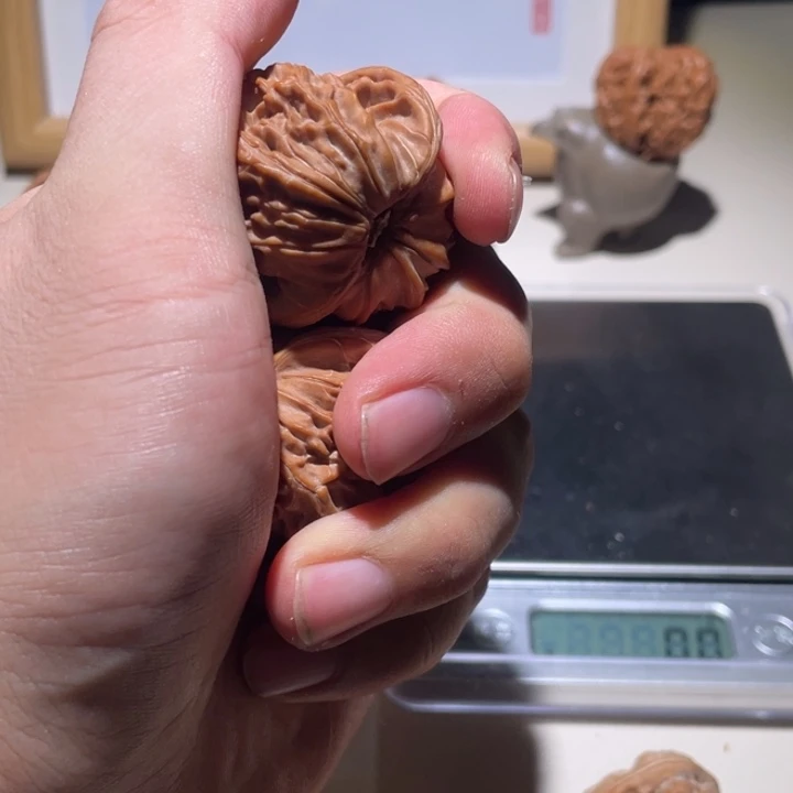 ****能文玩核桃把件38对歪磨盘