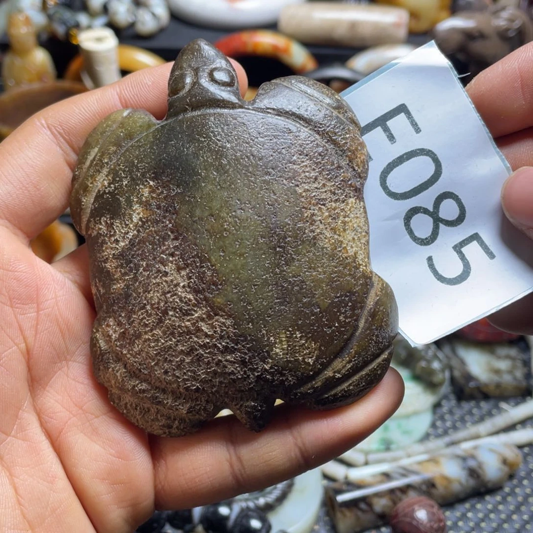 和田玉（糖玉）挂件未镶嵌