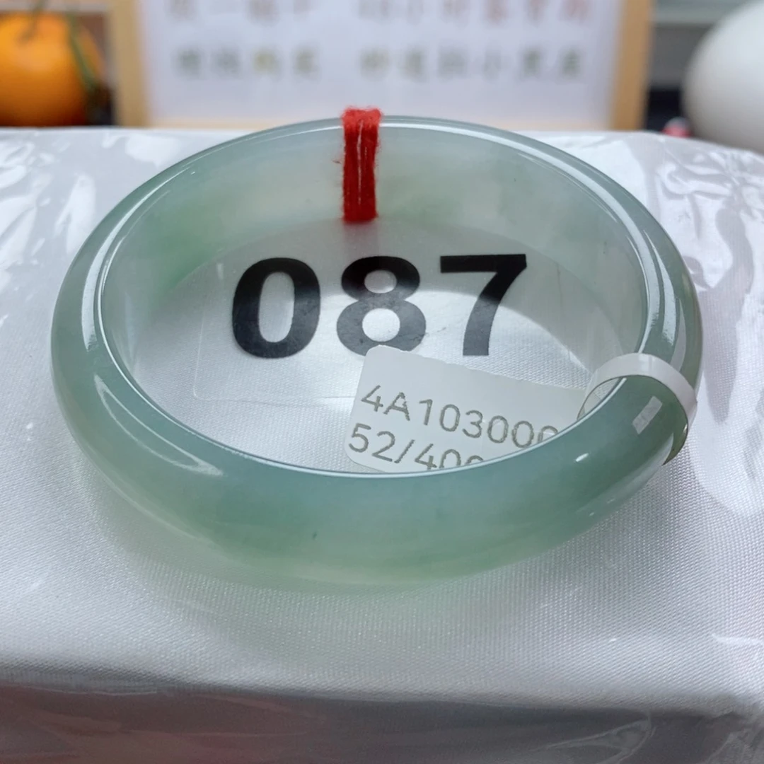 翡翠手镯（贵妃镯）未镶嵌天然A货翡翠手镯