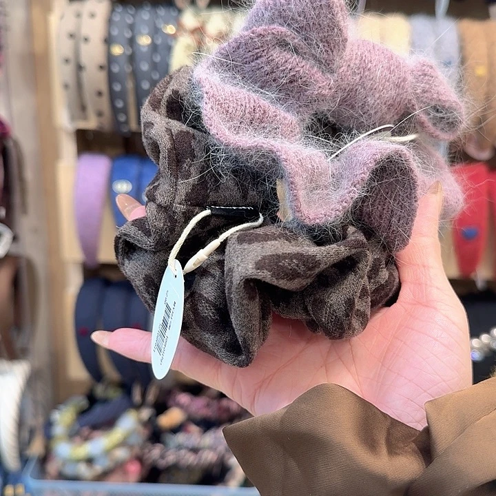 两个发圈款式紫色和豹纹