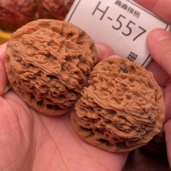 把件桃核南疆45…..