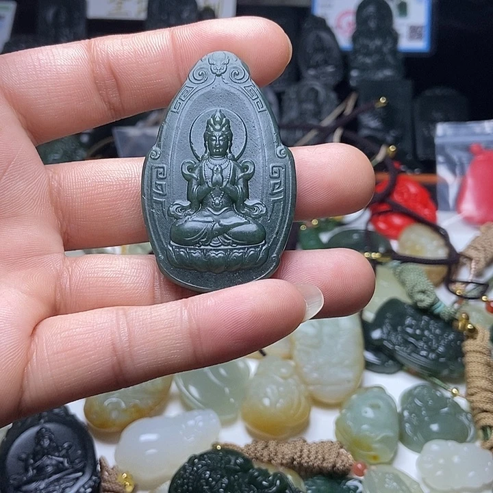 颈饰未镶嵌和田玉