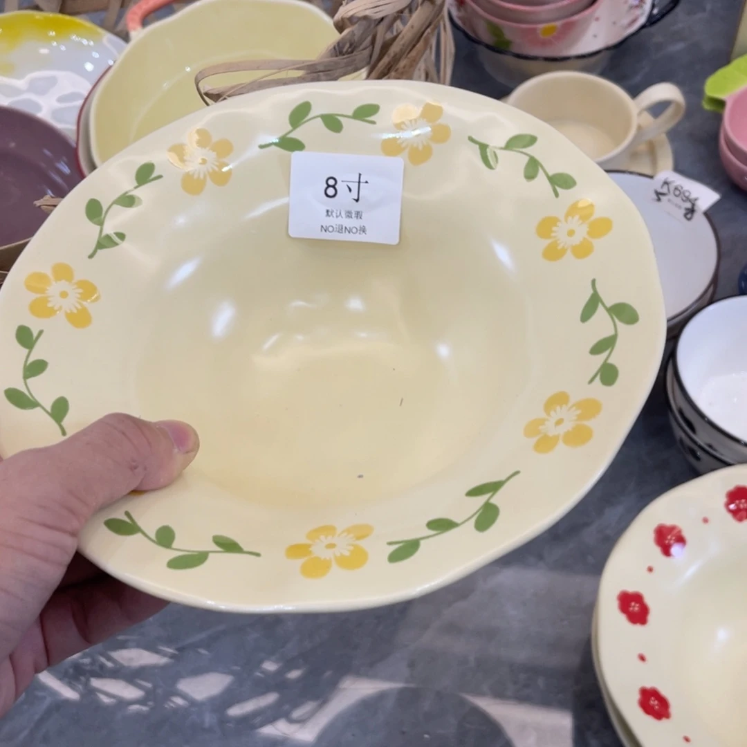 陶瓷微瑕餐具介意勿拍，满18飞！