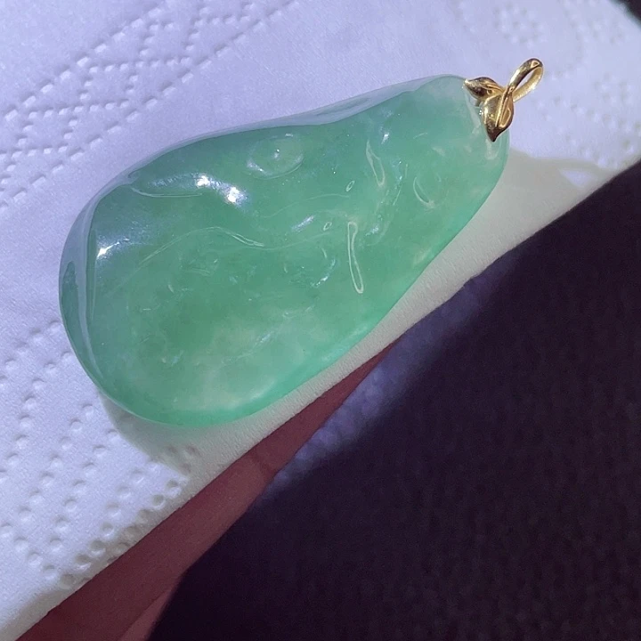 颈饰18K金镶嵌翡翠翡翠