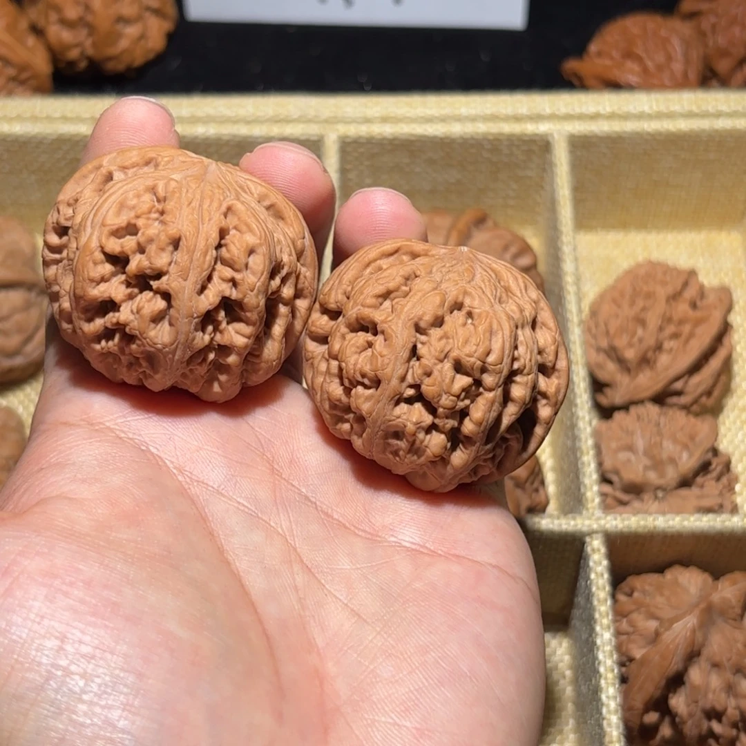 文玩核桃吊坠42+球筋全品
