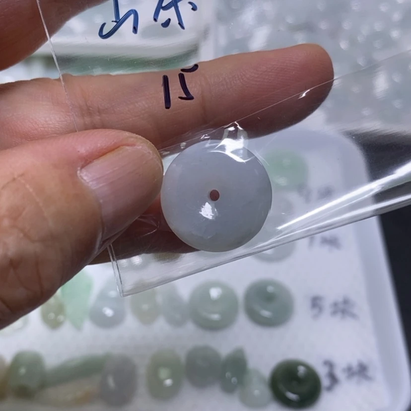 【闪购商品】翡翠未镶嵌吊坠(不含链)山*