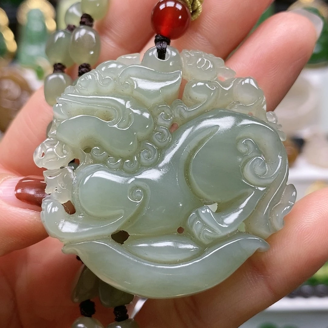 和田玉颈饰未镶嵌