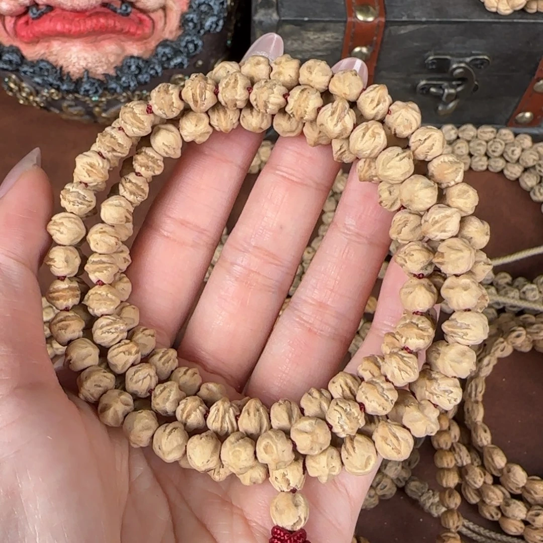 柏香籽/百香籽吊坠旅*箱