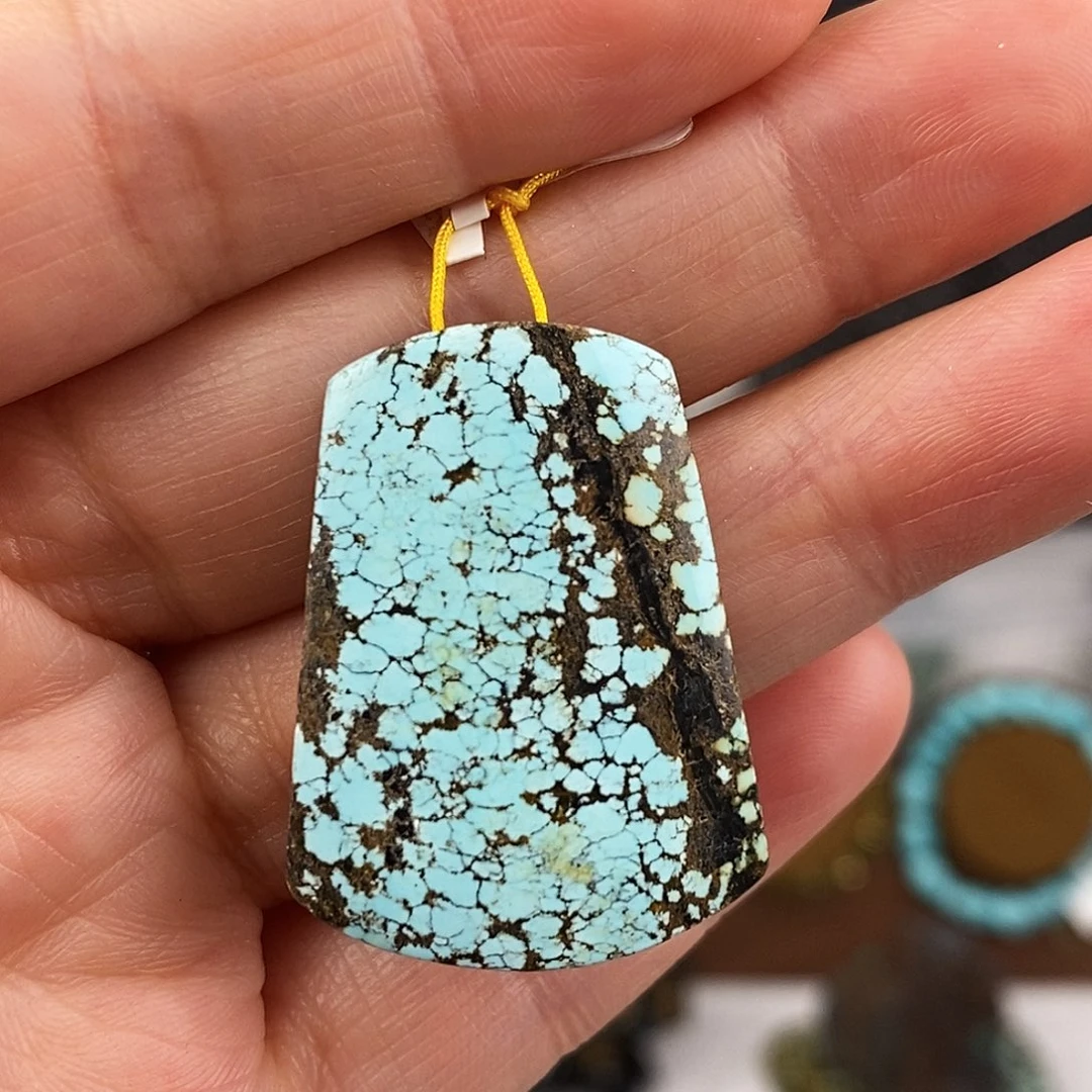 绿松石未镶嵌原矿