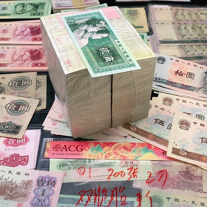 1荀臻直播间双胞胎