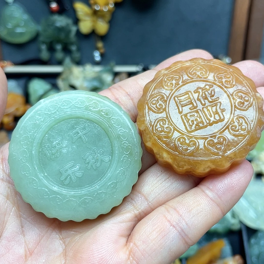 未镶嵌蛇纹石玉颈饰