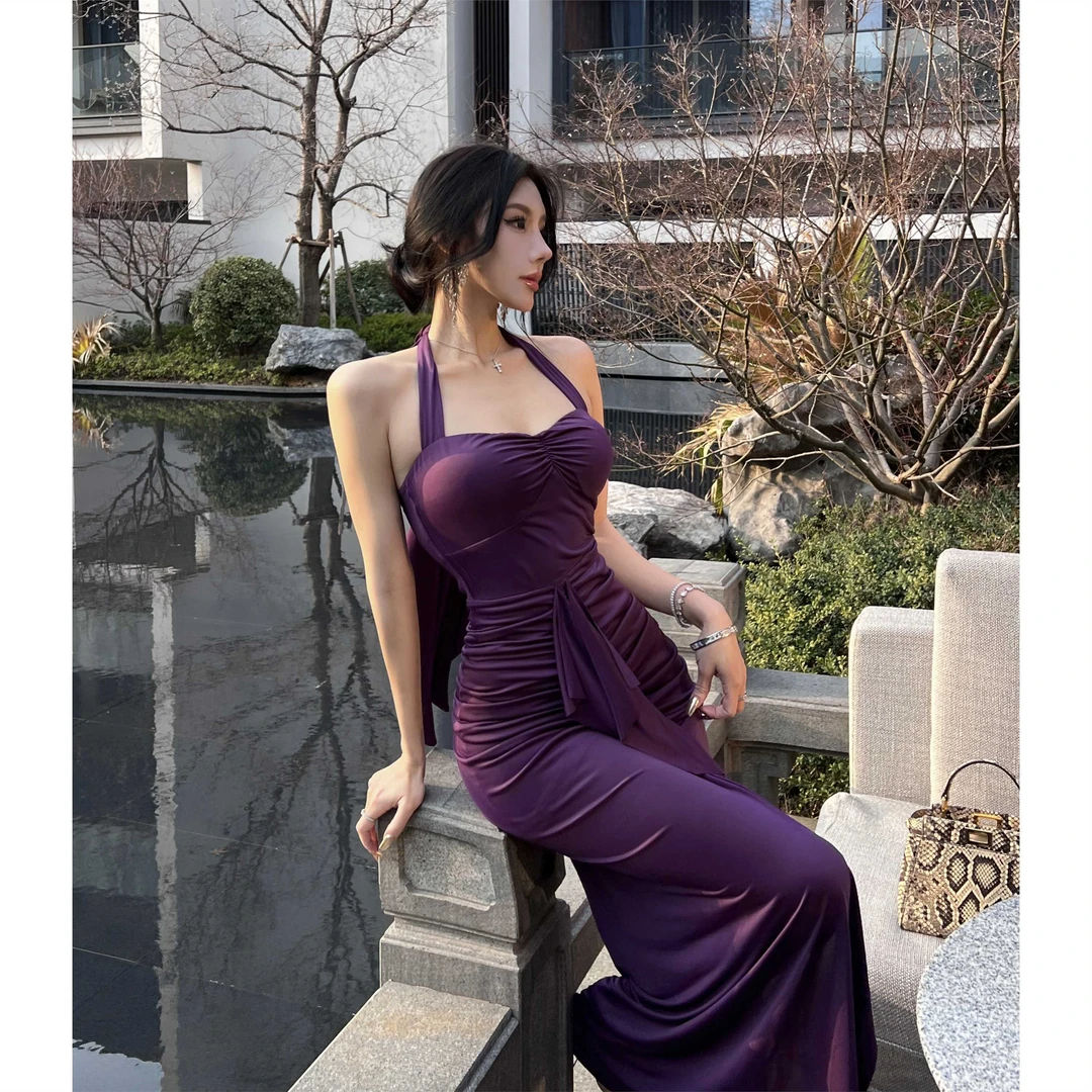 672纯欲紫色挂脖吊带连衣裙女性感褶皱修身飘带开叉气质长裙3426