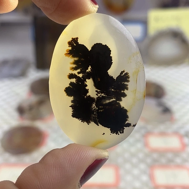 玛瑙/玉髓合金颈饰