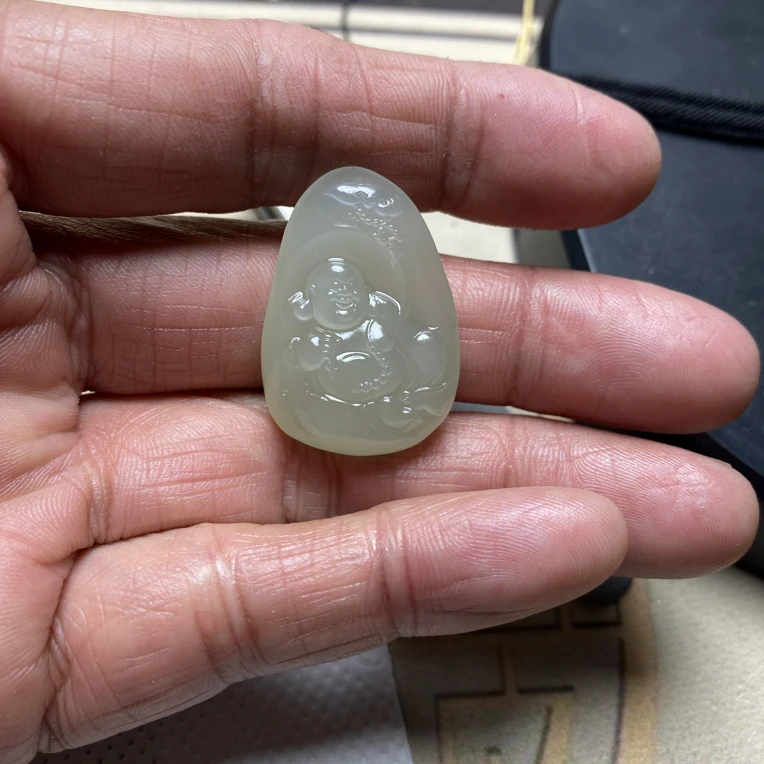 和田玉精雕工艺小吊坠佛公喜欢速度下单