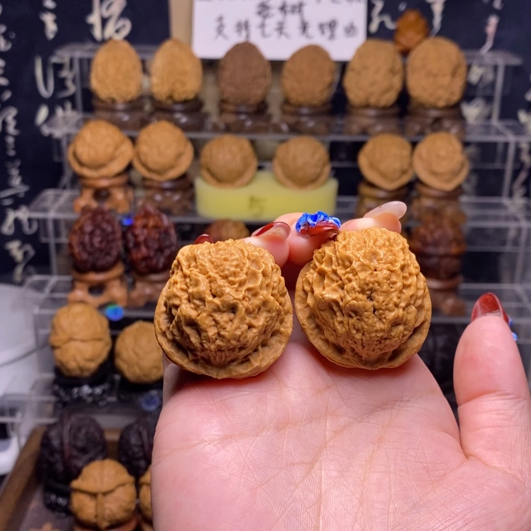 把件文玩核桃Z47麒麟纹绣球37尺