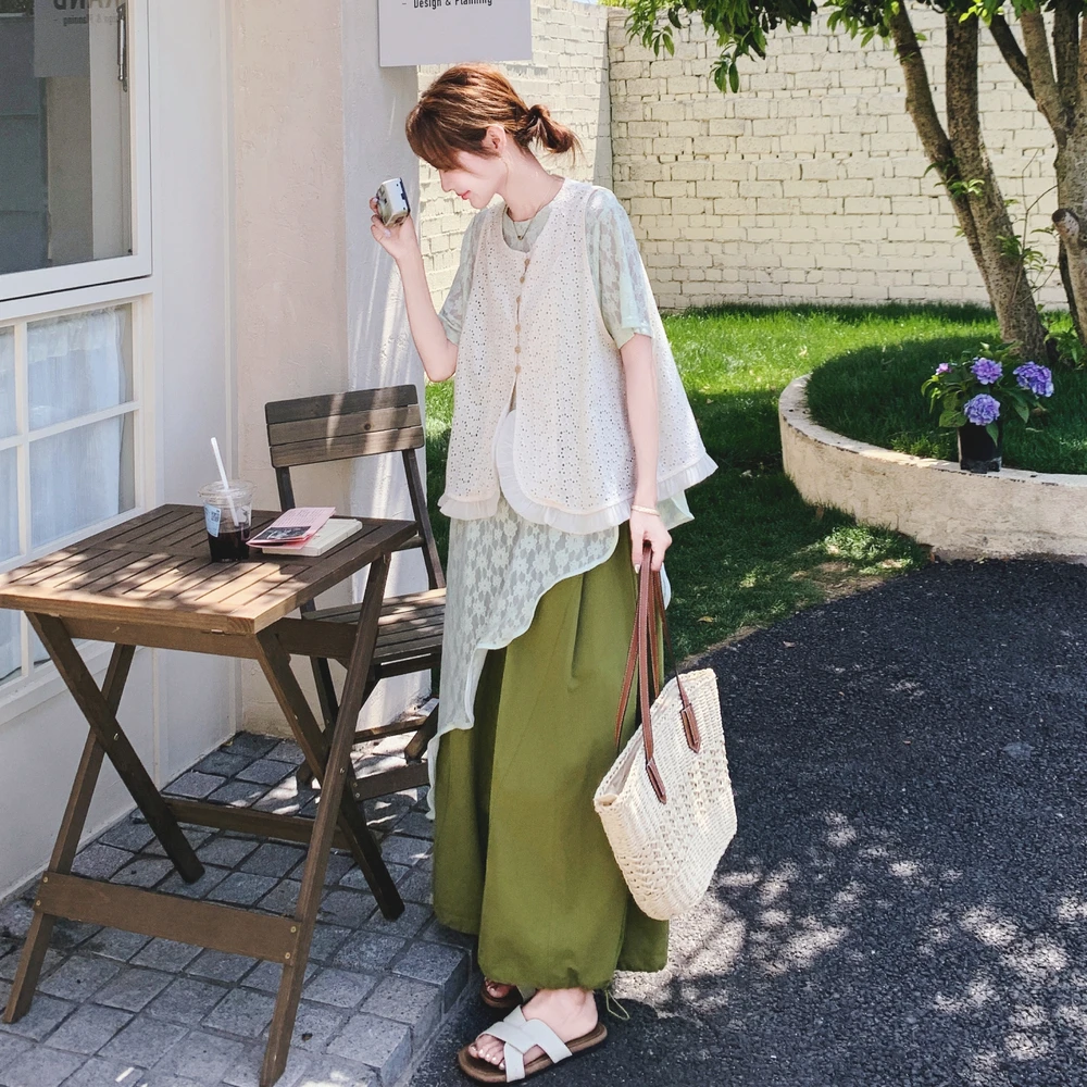 五一穿搭一整套刺绣法式马甲背心不规则短袖罩衫蕾丝阔腿裤三件套