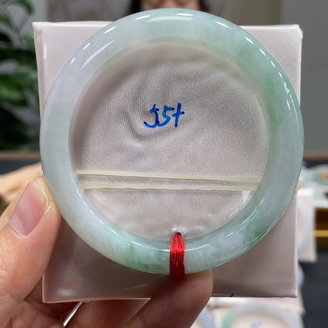 翡翠未镶嵌手镯翡翠