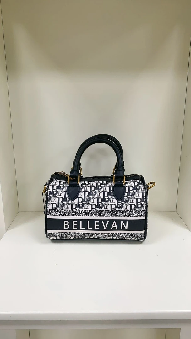 2024-1#黑/白【尺寸：长20宽11高12】简约休闲百搭时尚女士单肩包