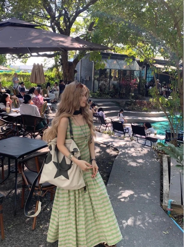 大码复古学院风格子背心连衣裙温柔风收腰显瘦百褶裙