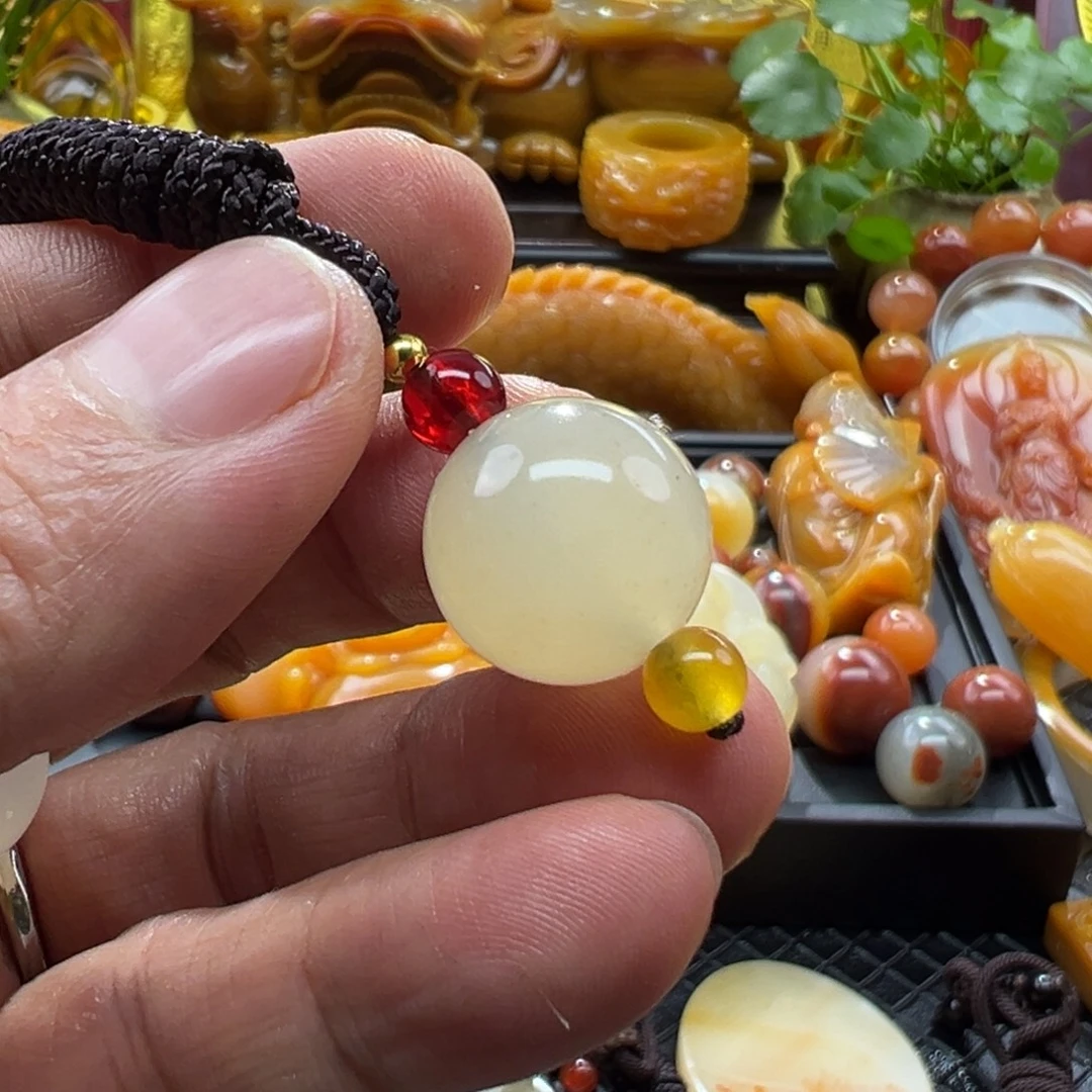 石英质玉未镶嵌颈饰