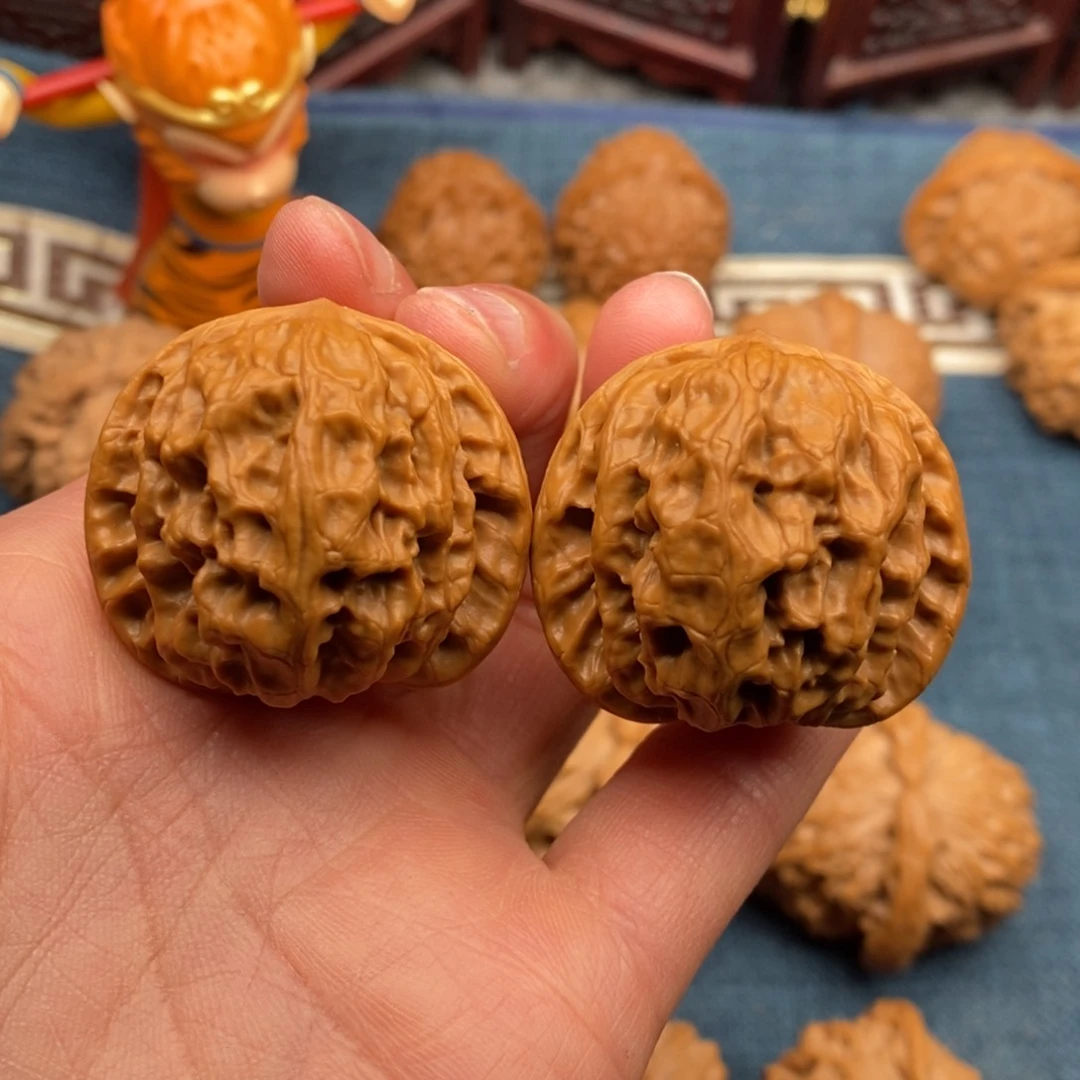 文玩核桃把件37野狼