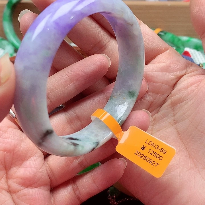 翡翠未镶嵌手镯翡翠