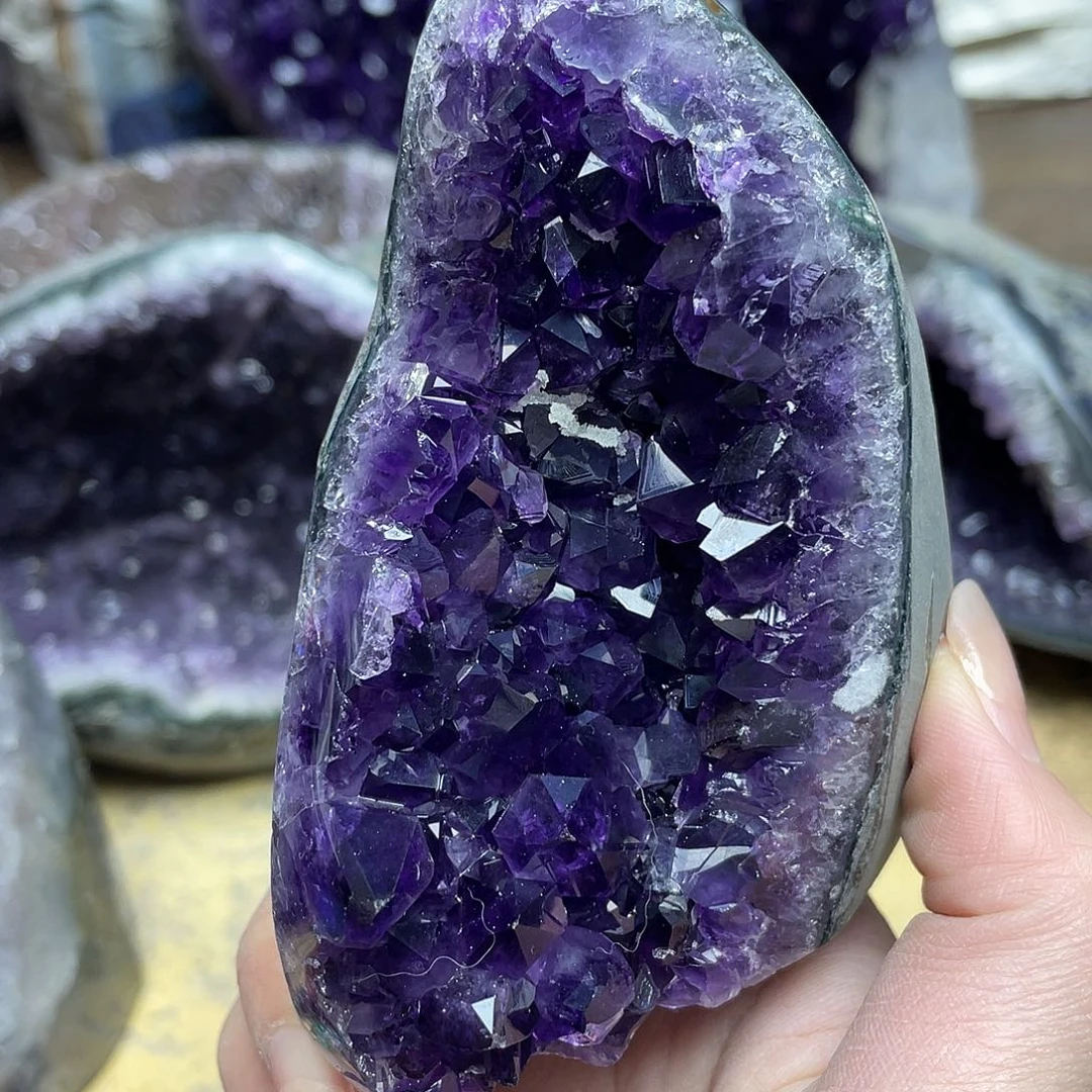 紫晶大型摆件（非配饰）未镶嵌