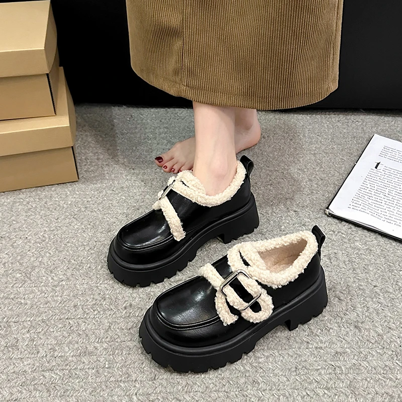2025年冬季新款休闲时尚英伦风乐福鞋ins厚底百搭女鞋