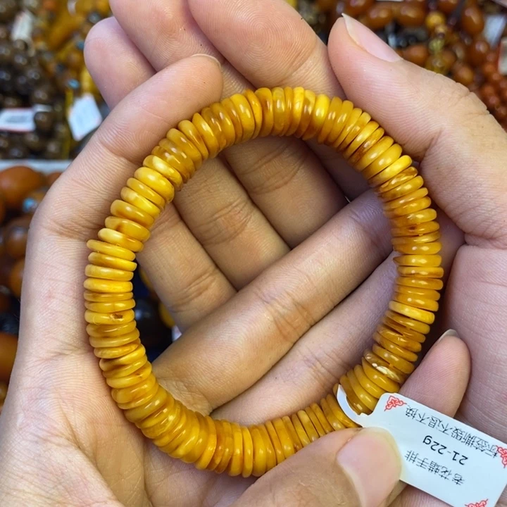 未镶嵌琥珀珠宝奇石