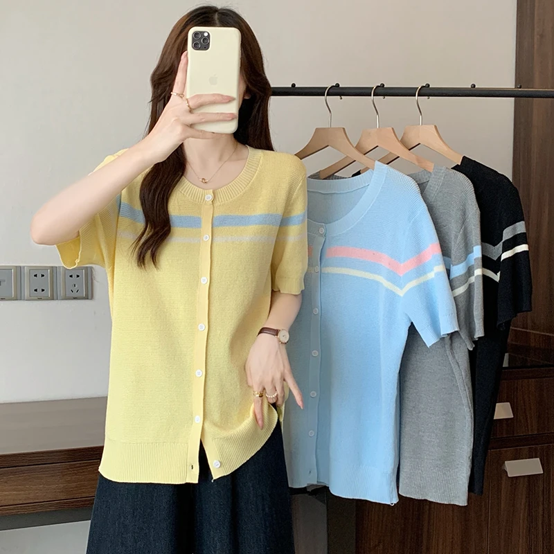 4090大码女装2025夏季新款撞色条纹冰丝短袖针织开衫宽松洋气减龄