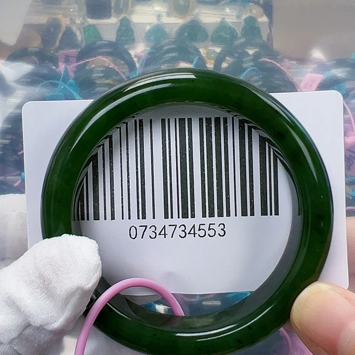 未镶嵌手镯和田玉微瑕52